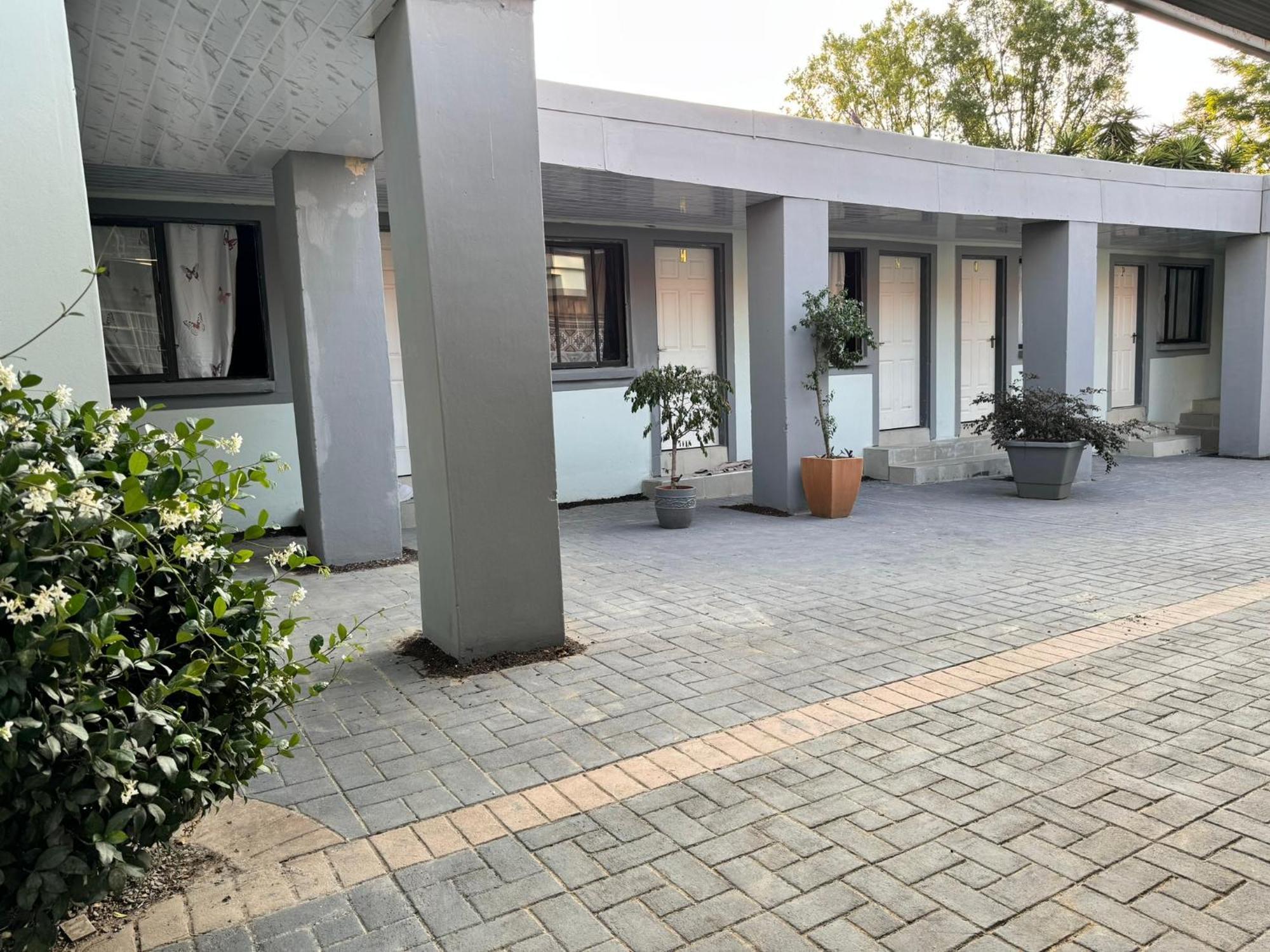 Blue Lantern Bed And Breakfast Kempton Park Exterior foto