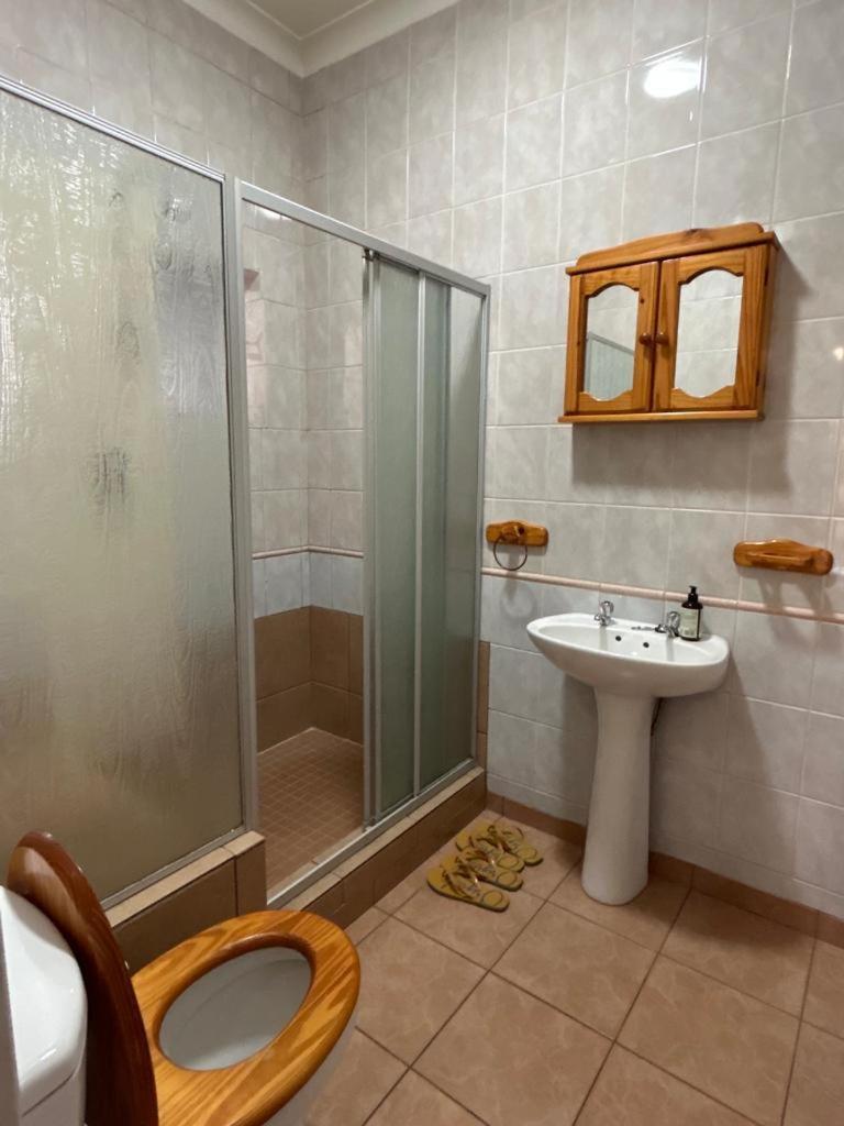 Blue Lantern Bed And Breakfast Kempton Park Exterior foto
